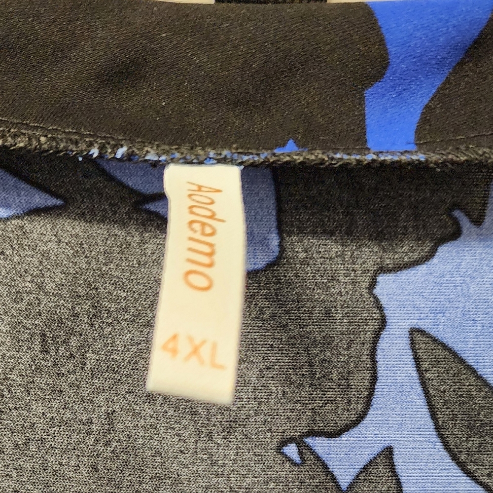 Floral Blue and Black Women's Plus Size 3/4 sleeve Flowy Top - Picture 3 of 5